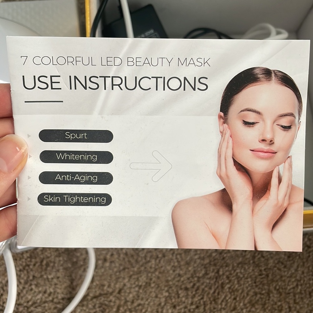 7 Color LED Face Mask- Light Therapy - Picture 11 of 14